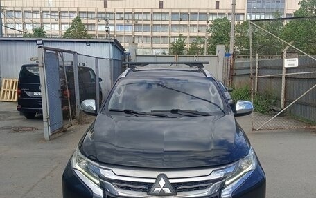 Mitsubishi Pajero Sport III рестайлинг, 2017 год, 2 100 000 рублей, 4 фотография