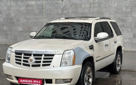 Cadillac Escalade III, 2010 год, 1 000 000 рублей, 8 фотография