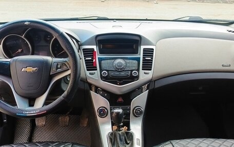 Chevrolet Cruze II, 2012 год, 730 000 рублей, 7 фотография