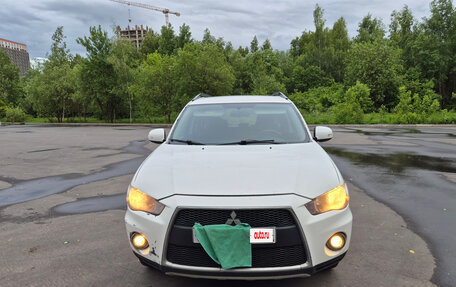 Mitsubishi Outlander III рестайлинг 3, 2011 год, 820 000 рублей, 5 фотография