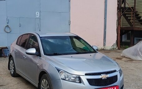 Chevrolet Cruze II, 2012 год, 730 000 рублей, 3 фотография