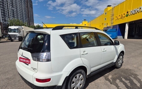 Mitsubishi Outlander III рестайлинг 3, 2011 год, 820 000 рублей, 17 фотография