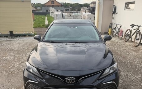 Toyota Camry, 2023 год, 3 600 000 рублей, 2 фотография