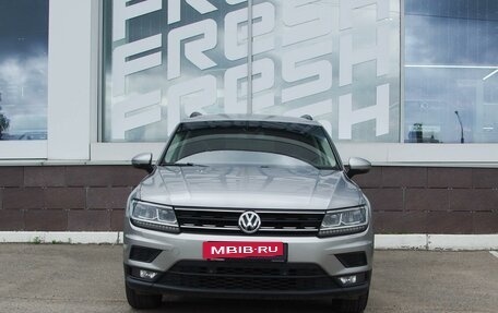 Volkswagen Tiguan II, 2020 год, 2 550 000 рублей, 3 фотография