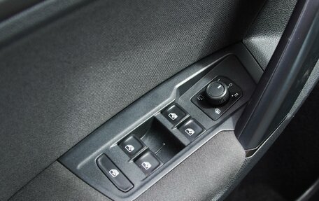 Volkswagen Tiguan II, 2020 год, 2 550 000 рублей, 20 фотография