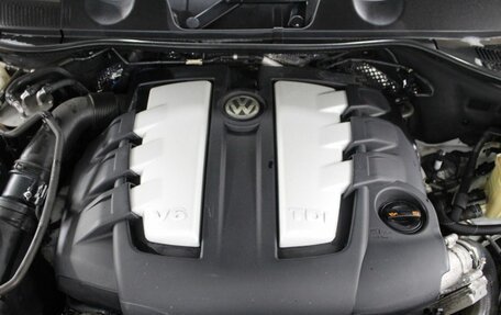 Volkswagen Touareg III, 2011 год, 1 560 000 рублей, 12 фотография