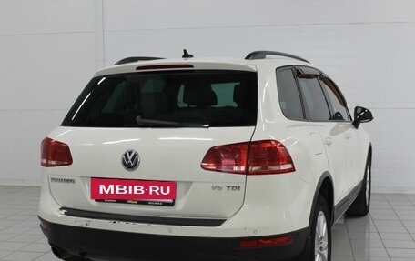 Volkswagen Touareg III, 2011 год, 1 560 000 рублей, 7 фотография