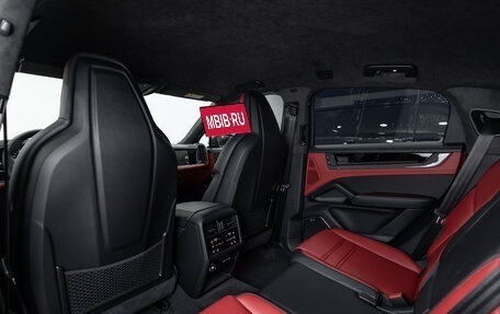 Porsche Cayenne III, 2026 год, 32 990 000 рублей, 31 фотография