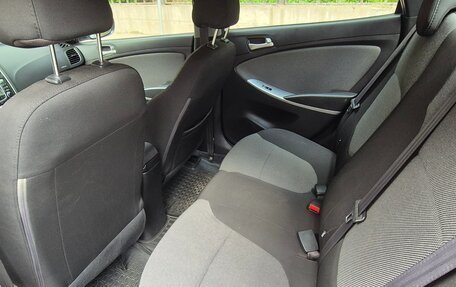 Hyundai Solaris II рестайлинг, 2014 год, 890 000 рублей, 11 фотография