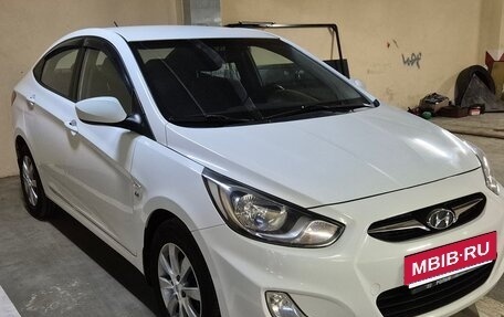 Hyundai Solaris II рестайлинг, 2014 год, 890 000 рублей, 15 фотография