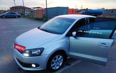 Volkswagen Polo VI (EU Market), 2011 год, 770 000 рублей, 3 фотография