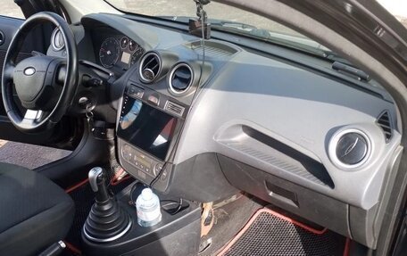 Ford Fiesta, 2006 год, 300 000 рублей, 11 фотография