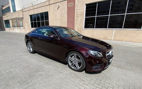 Mercedes-Benz E-Класс, 2020 год, 4 800 000 рублей, 3 фотография