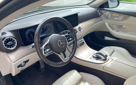 Mercedes-Benz E-Класс, 2020 год, 4 800 000 рублей, 19 фотография