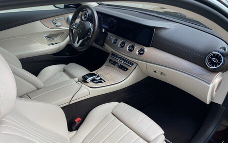 Mercedes-Benz E-Класс, 2020 год, 4 800 000 рублей, 23 фотография