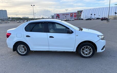 Renault Logan II, 2015 год, 340 000 рублей, 3 фотография