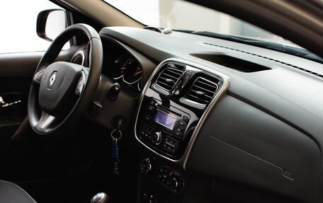 Renault Sandero II рестайлинг, 2016 год, 1 150 000 рублей, 21 фотография