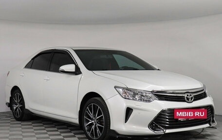 Toyota Camry, 2016 год, 1 997 000 рублей, 3 фотография