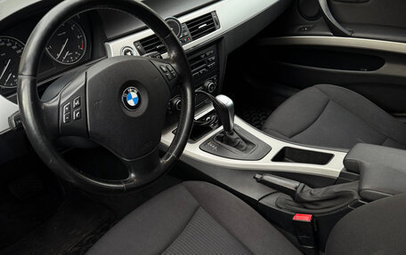 BMW 3 серия, 2009 год, 800 000 рублей, 15 фотография
