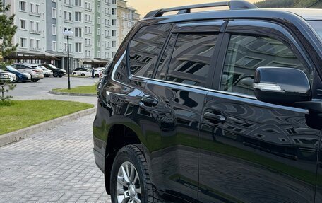 Toyota Land Cruiser Prado 150 рестайлинг 2, 2018 год, 5 970 000 рублей, 11 фотография