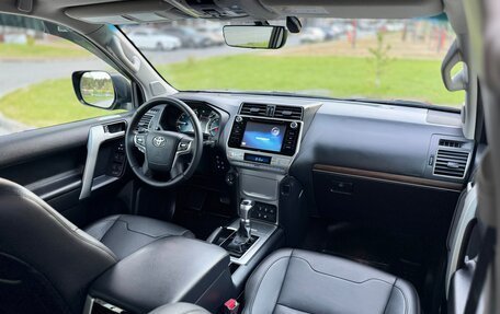 Toyota Land Cruiser Prado 150 рестайлинг 2, 2018 год, 5 970 000 рублей, 22 фотография