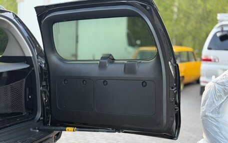 Toyota Land Cruiser Prado 150 рестайлинг 2, 2018 год, 5 970 000 рублей, 34 фотография