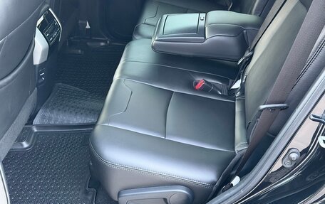 Toyota Land Cruiser Prado 150 рестайлинг 2, 2018 год, 5 970 000 рублей, 30 фотография