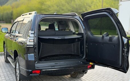 Toyota Land Cruiser Prado 150 рестайлинг 2, 2018 год, 5 970 000 рублей, 33 фотография
