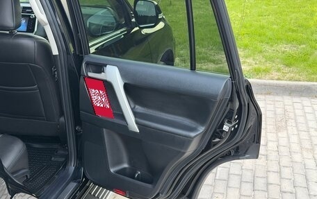 Toyota Land Cruiser Prado 150 рестайлинг 2, 2018 год, 5 970 000 рублей, 26 фотография