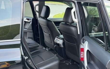 Toyota Land Cruiser Prado 150 рестайлинг 2, 2018 год, 5 970 000 рублей, 27 фотография