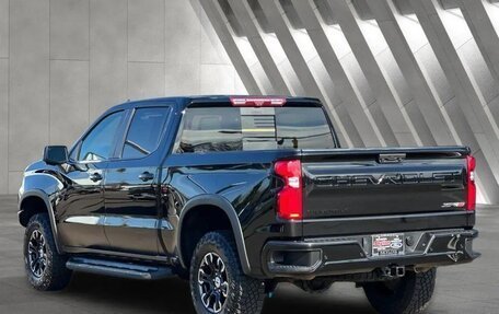 Chevrolet Silverado, 2023 год, 5 512 087 рублей, 6 фотография