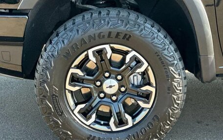 Chevrolet Silverado, 2023 год, 5 512 087 рублей, 10 фотография