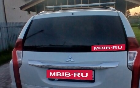 Mitsubishi Pajero Sport III рестайлинг, 2017 год, 2 400 000 рублей, 6 фотография