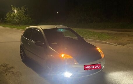 Ford Fiesta, 2003 год, 205 000 рублей, 5 фотография