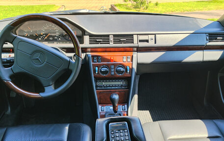 Mercedes-Benz W124, 1992 год, 17 500 000 рублей, 15 фотография