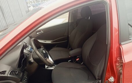 Hyundai Solaris II рестайлинг, 2012 год, 850 000 рублей, 5 фотография