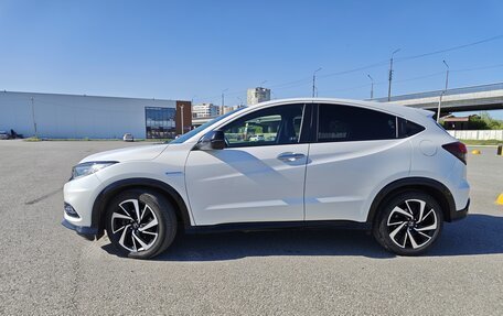 Honda Vezel, 2018 год, 2 000 000 рублей, 2 фотография