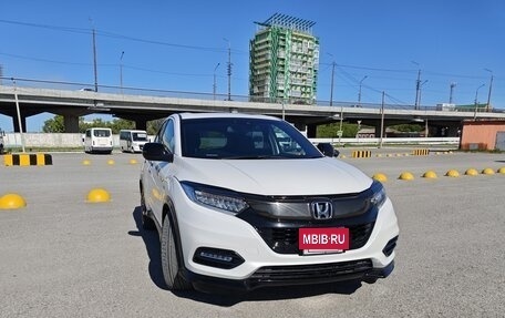 Honda Vezel, 2018 год, 2 000 000 рублей, 5 фотография
