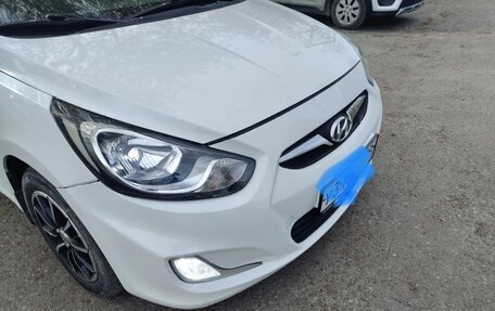 Hyundai Solaris II рестайлинг, 2013 год, 700 000 рублей, 6 фотография