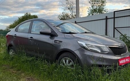 KIA Rio III рестайлинг, 2015 год, 1 040 000 рублей, 3 фотография