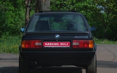 BMW 3 серия, 1988 год, 1 500 000 рублей, 3 фотография