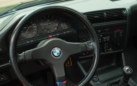 BMW 3 серия, 1988 год, 1 500 000 рублей, 14 фотография