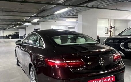 Mercedes-Benz E-Класс, 2018 год, 4 350 000 рублей, 3 фотография