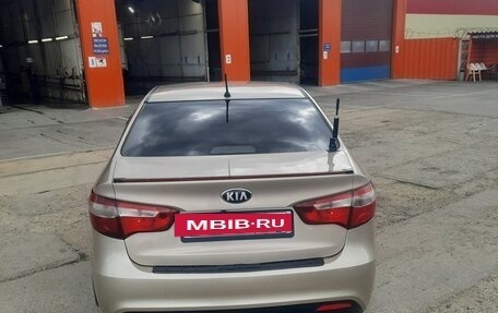 KIA Rio III рестайлинг, 2013 год, 620 000 рублей, 2 фотография