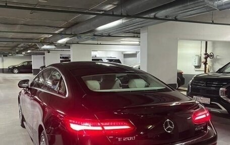 Mercedes-Benz E-Класс, 2018 год, 4 350 000 рублей, 13 фотография