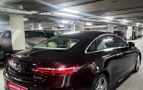 Mercedes-Benz E-Класс, 2018 год, 4 350 000 рублей, 8 фотография