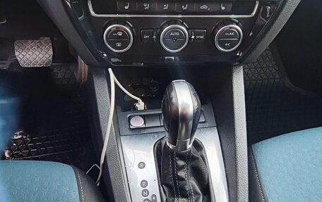 Volkswagen Jetta VI, 2013 год, 950 000 рублей, 10 фотография