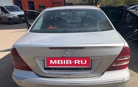 Mercedes-Benz C-Класс, 2003 год, 450 000 рублей, 3 фотография