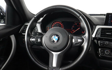 BMW 3 серия, 2018 год, 3 997 000 рублей, 15 фотография