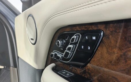 Land Rover Range Rover IV рестайлинг, 2018 год, 6 750 000 рублей, 20 фотография